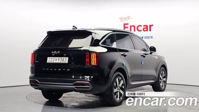 Kia Sorento 2022 — ფოტო 2/20