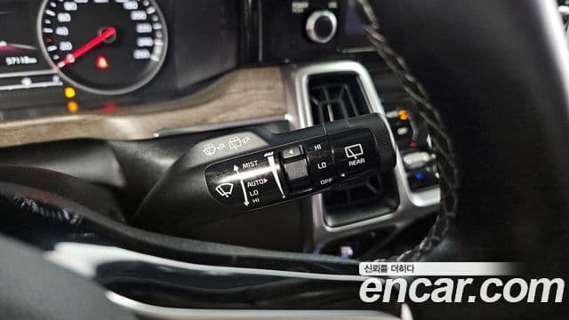Kia Sorento 2022 — ფოტო 18/20