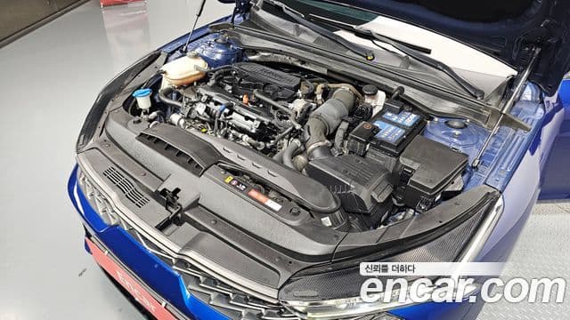 Kia K5 2021 — ფოტო 6/20