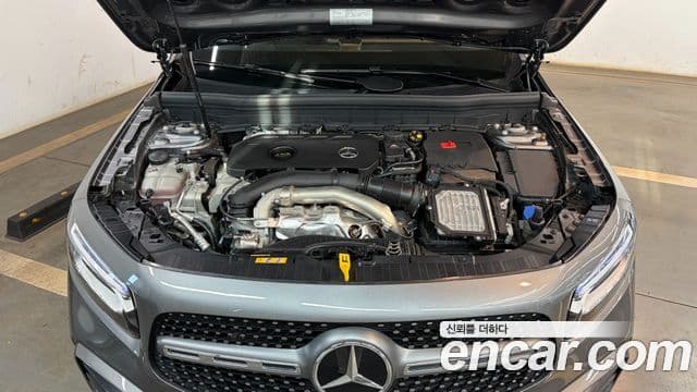 Mercedes-Benz GLB-Class 2025 — Фото 5/20