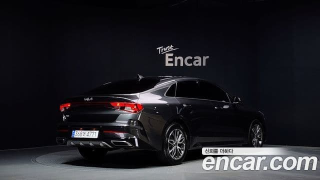 Kia K5 2023 — Şəkil 2/20