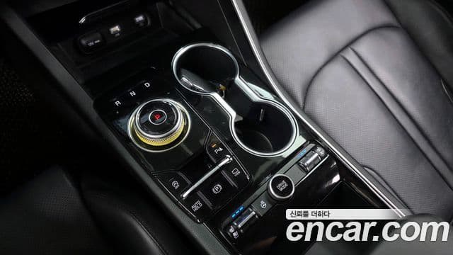 Kia K5 2023 — Şəkil 9/20