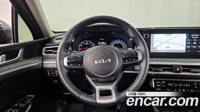 Kia K5 2023 — Şəkil 12/20