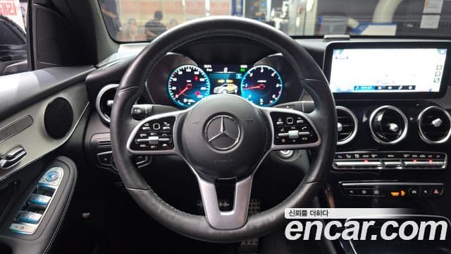Mercedes-Benz GLC-Class 2021 — ფოტო 13/20