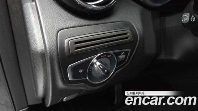 Mercedes-Benz GLC-Class 2021 — ფოტო 19/20