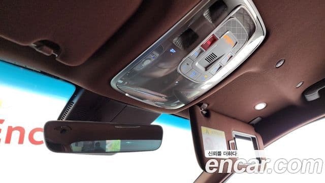 Genesis G90 2022 — ფოტო 18/20