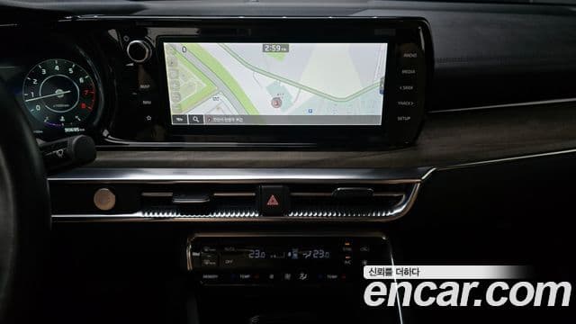 Kia K5 2020 — Şəkil 19/20