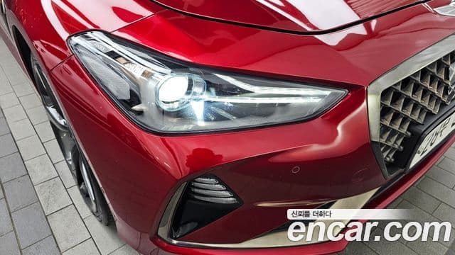 Genesis G70 2018 — Photo 34/35