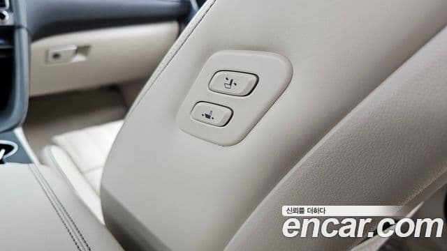 Genesis G70 2018 — Photo 24/35