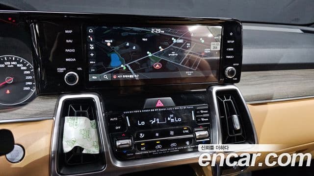 Kia Sorento 2021 — Şəkil 14/20