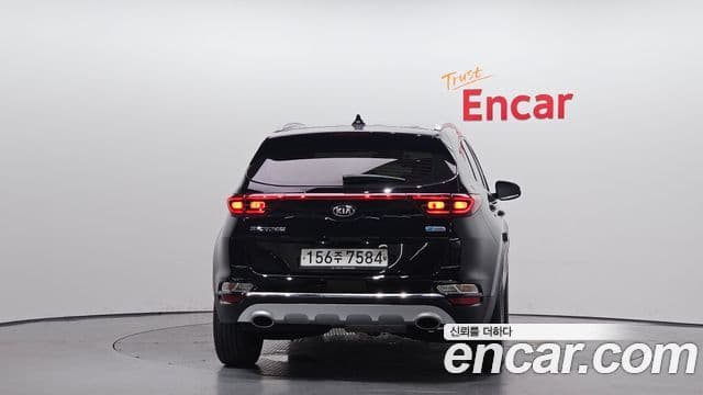 Kia Sportage The Bold 2020 — ფოტო 4/20