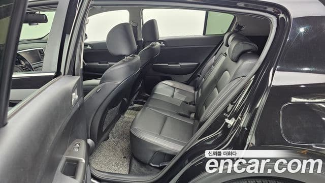 Kia Sportage The Bold 2020 — ფოტო 10/30