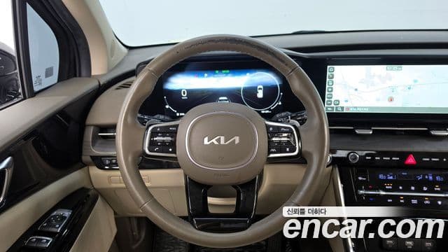 Kia Carnival 2023 — Фото 14/20