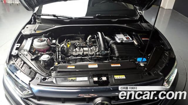Volkswagen Jetta 2021 — Photo 3/20