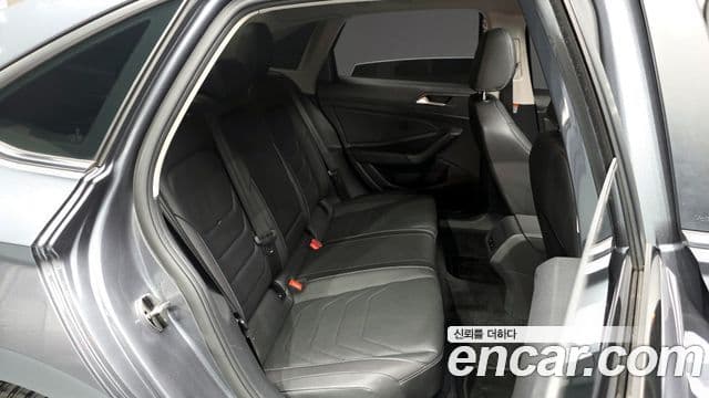 Volkswagen Jetta 2021 — Photo 16/20
