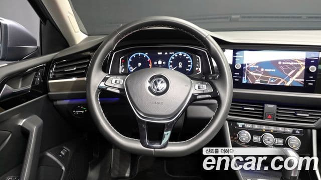 Volkswagen Jetta 2021 — Photo 13/20