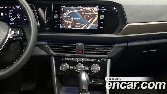 Volkswagen Jetta 2021 — Photo 11/20