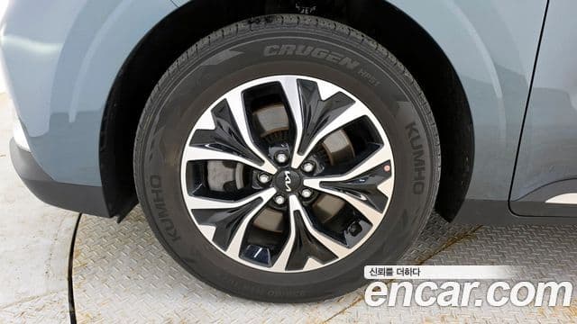 Kia Carnival 2022 — Фото 5/20