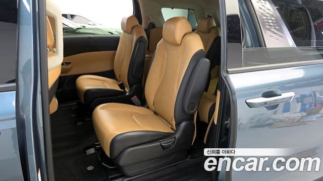 Kia Carnival 2022 — Фото 11/20