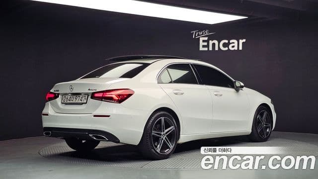 Mercedes-Benz A-Class 2020 — Фото 1/20