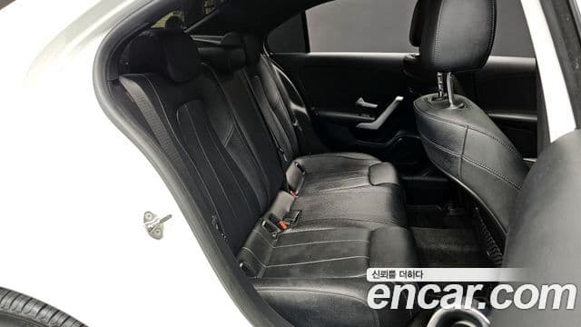 Mercedes-Benz A-Class 2020 — Фото 11/20
