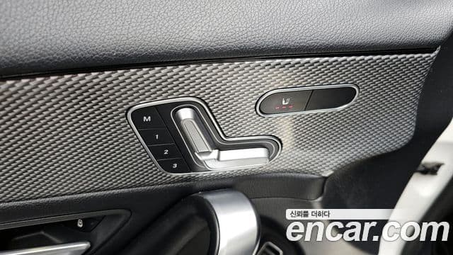 Mercedes-Benz A-Class 2020 — Фото 18/20