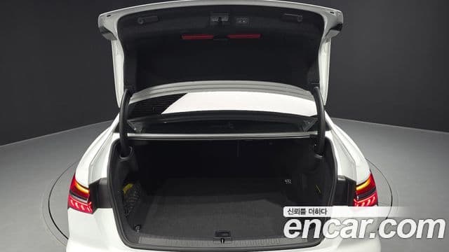 Audi A6 2023 — Şəkil 10/34