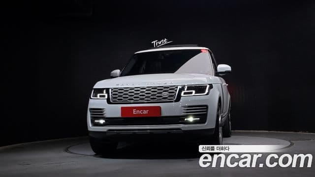 Land Rover Range Rover 2018 — Фото 3/20
