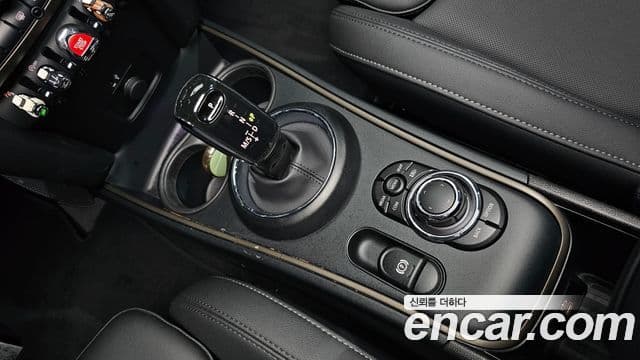 Mini Cooper Countryman 2024 — ფოტო 8/20