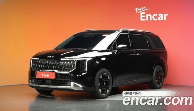 Kia Carnival 2024 — Фото 1/20
