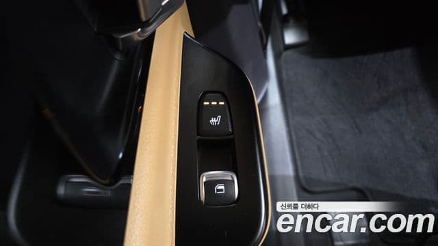 Kia Carnival 2021 — ფოტო 20/20