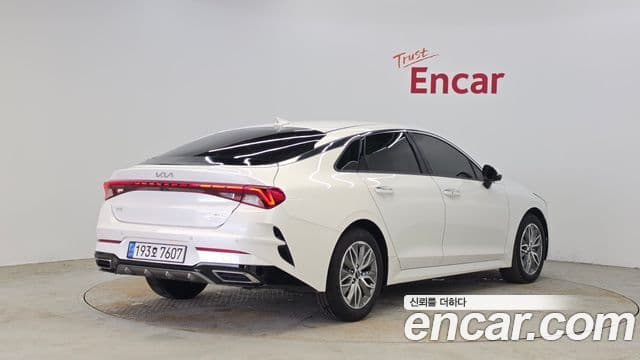 Kia K5 2022 — Şəkil 2/20