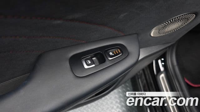 Kia Stinger 2021 — Фото 18/20