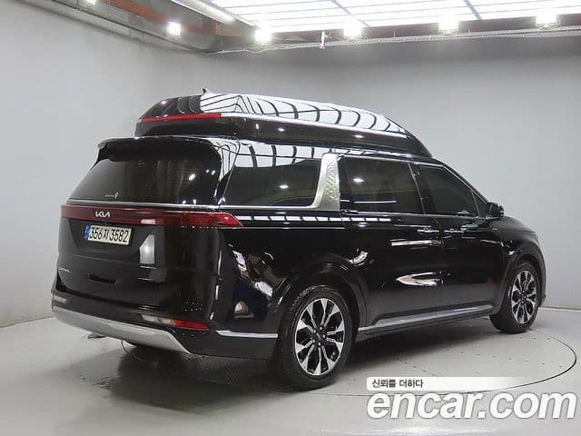 Kia Carnival 2021 — Фото 4/20
