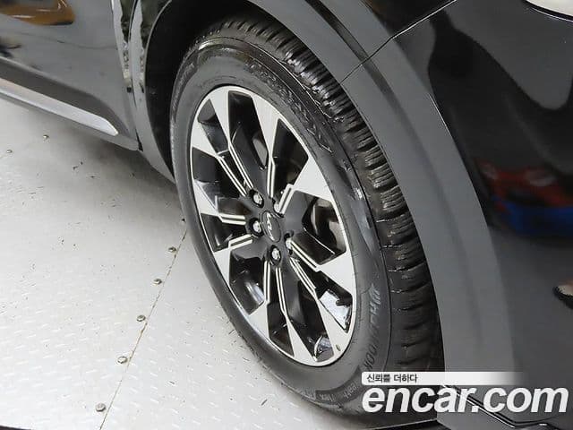 Kia Carnival 2021 — Фото 5/20