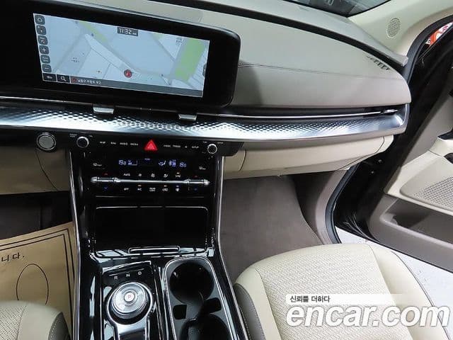 Kia Carnival 2021 — Фото 13/20