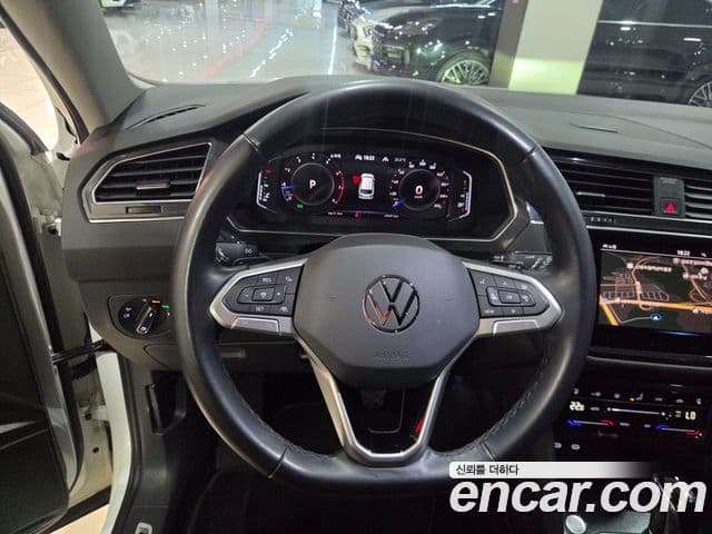 Volkswagen Tiguan Allspace 2023 — Şəkil 11/18