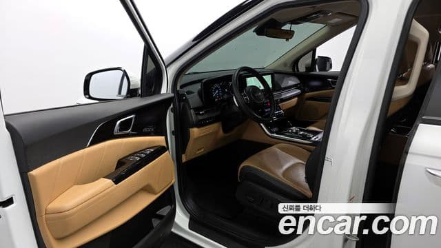 Kia Carnival 2022 — ფოტო 10/20