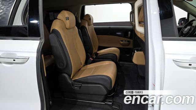 Kia Carnival 2022 — Şəkil 12/20