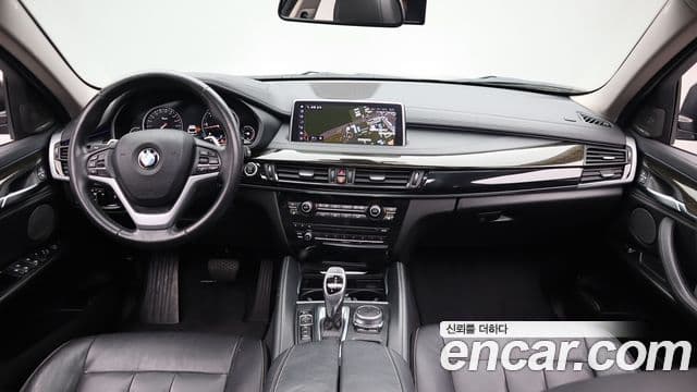 BMW X6 2018 — Photo 12/20