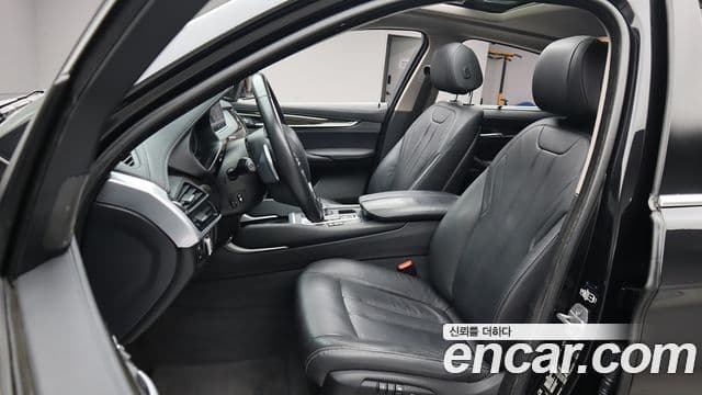 BMW X6 2018 — Photo 10/20