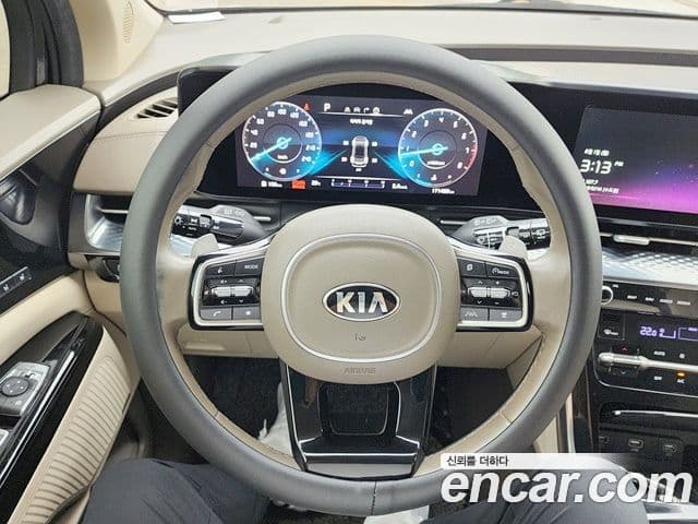Kia Carnival 2021 — ფოტო 9/20