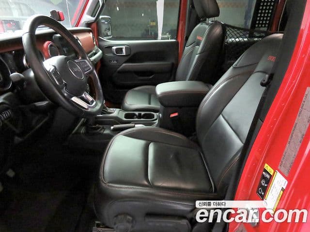 Jeep Wrangler 2021 — ფოტო 4/20
