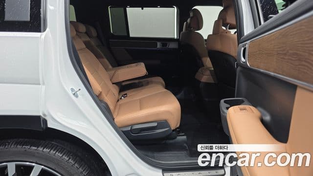 Hyundai Santa Fe 2023 — Şəkil 12/20