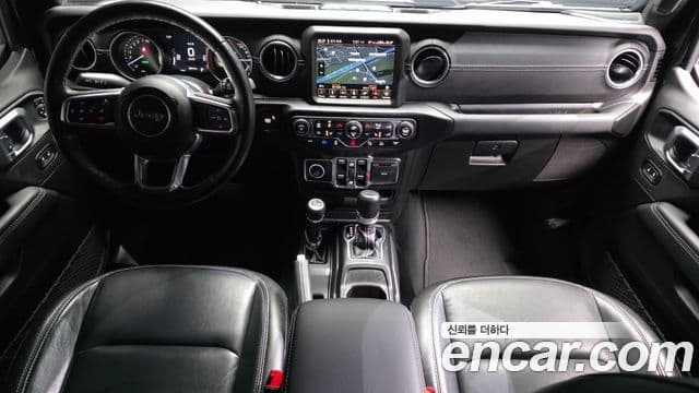 Jeep Wrangler 2022 — Фото 10/20