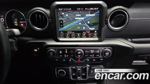 Jeep Wrangler 2022 — Фото 13/20