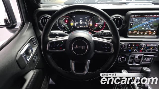 Jeep Wrangler 2022 — Фото 14/20