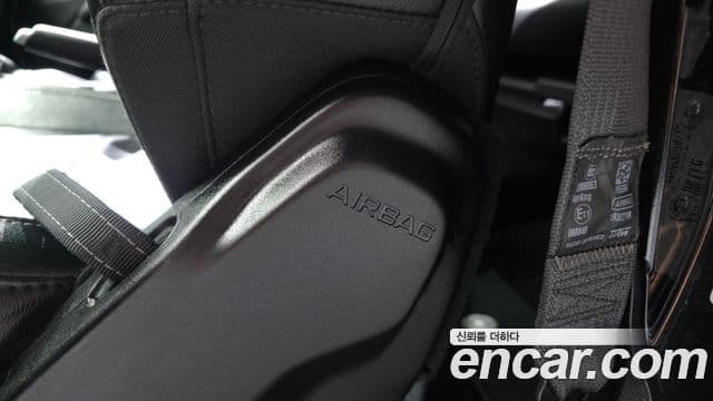 Jeep Wrangler 2022 — Фото 19/20