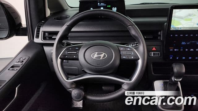 Hyundai Staria 2025 — Şəkil 13/20