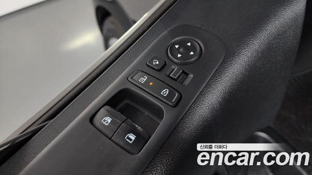 Hyundai Staria 2025 — Şəkil 6/34